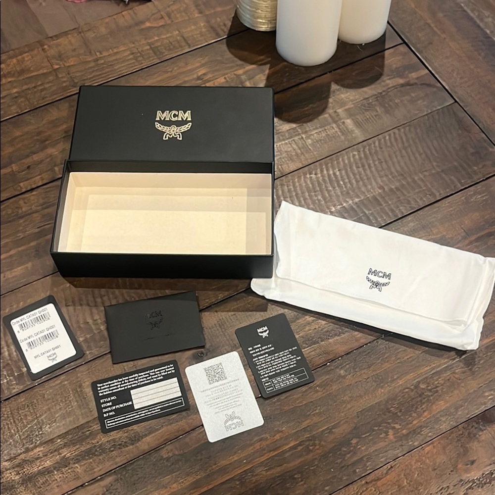 MCM Gift Box-Dust Bag-Tags for a Long Wallet - Picture 2 of 16